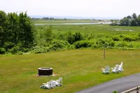 Mariner Resort