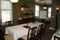 Maplewood Hotel