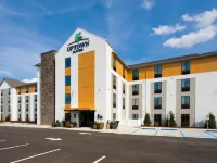 Uptown Suites Extended Stay Charlotte NC - Concord فنادق في كونكورد
