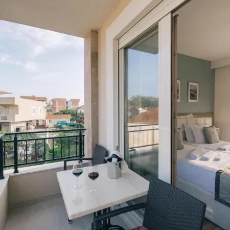 Villa Royal Apartments