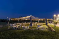 Hotel les Suites - Domaine de Crécy Hotels in Pommeuse