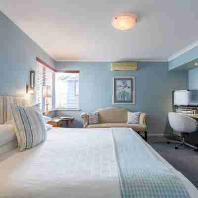 The Beach House at Bayside Rooms