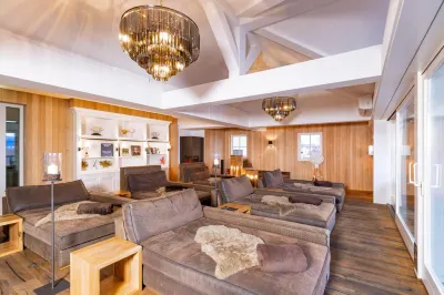 YachtHotel Helvetia Spa- Und Wellnessdomizil Отели в г. 