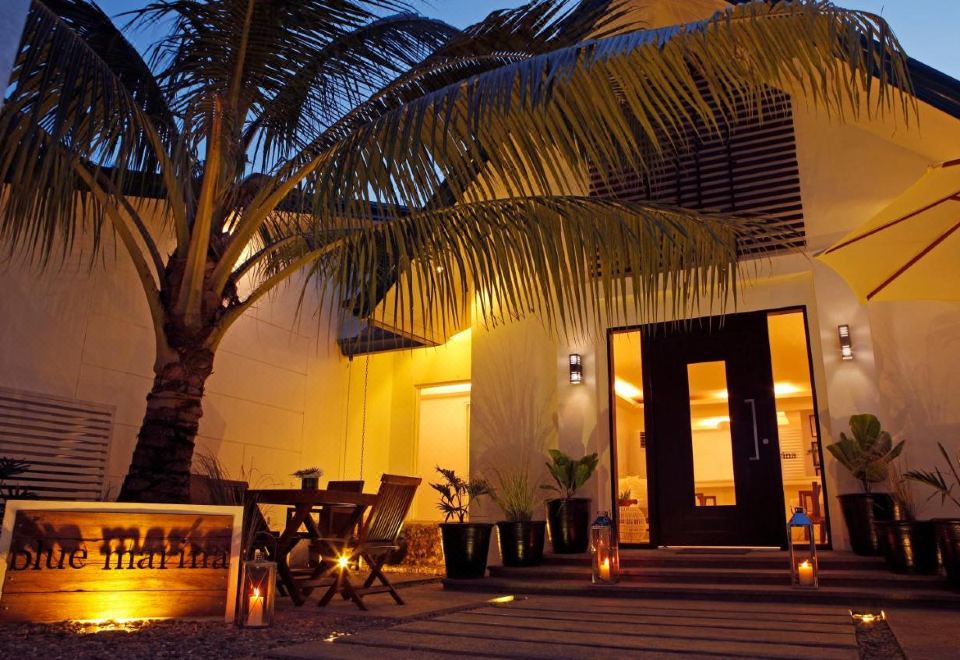 블루 마리나 호텔