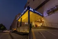 Laten Suites Al Salim Plaza Hotels in Al Naseem