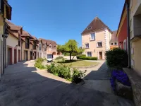 Le Haut-Val Résidences Hôtels à : Préaux-du-Perche