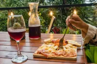 Oculto Refugio de Bosque