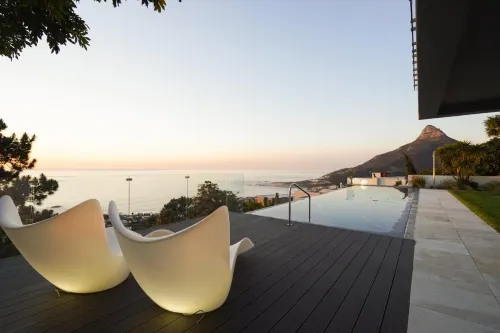 CB-One Luxury Stay