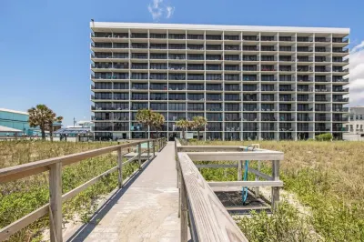 604 Peaceful View by Atlantic Towers Hotels in Carolina Beach