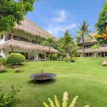 Atmosphere Resorts & Spa Hotel Exterior