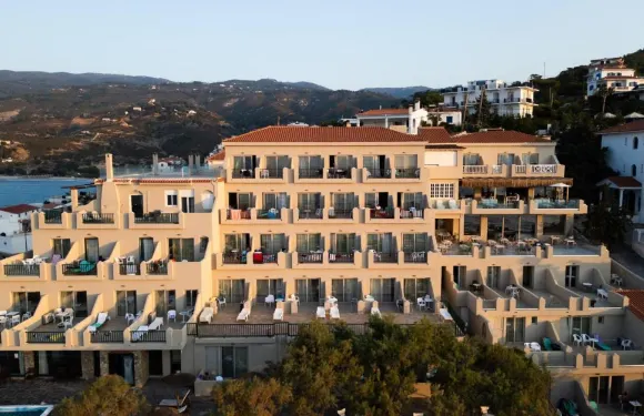 卡沃斯灣公寓酒店