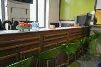 YOUR HOSTEL midi station - Hostels