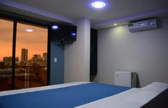 布魯曼塔之星酒店