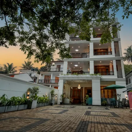 Vishwa Retreat Hotel