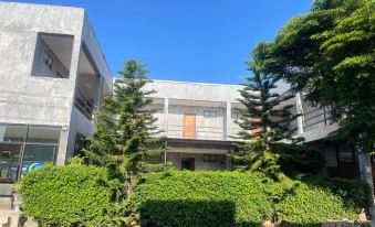 Come Moon Loft Hotel