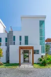 Ocean One Roatan Hotels in 