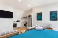 Urban Oasis Aparthotel