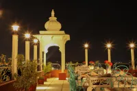 Regenta Central Mewargarh, Near Biological Park - Bữa sáng
