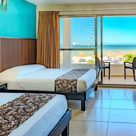 Hotel & Suites Domani
