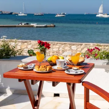 Irene Hotel - Beachfront