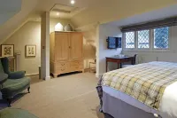 Wingrove House