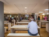 LSE High Holborn Hotel dekat St James