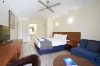 Cairns Queenslander Hotel & Apartments