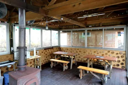 Pinearoma Pension Отели рядом с достопримечательностью «Palbongsan Tourist Site»