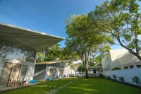 Mawella Beach Resort Hotel dekat Pangkalan Pesawat Laut Laguna Mawella