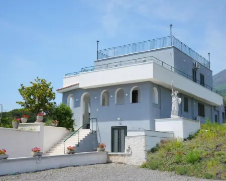 Le Sette Punte Hotels in Trecase