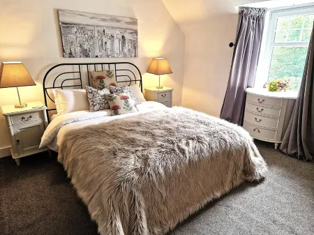 Eagle View Guest House Отели в г. Ньютонмор