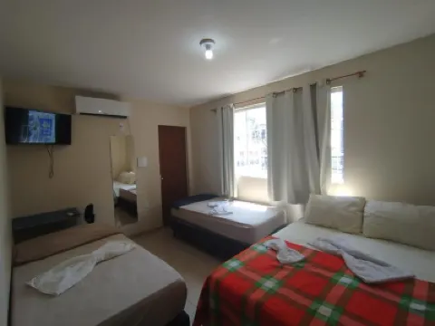 Hotel Hawaii Hotels near Barbosa Guerra Museum