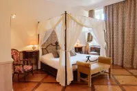 Château des Comtes de Challes Hotels in Allevard
