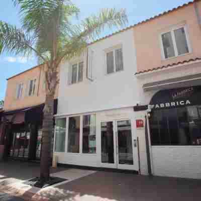 Hôtel Mademoiselle Hotel Exterior