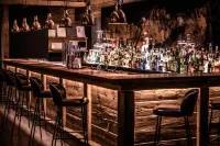 Kitzhof Mountain Design Resort - bar