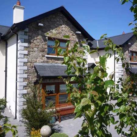 Avlon House Bed and Breakfast