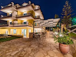 Andreolas Luxury Suites