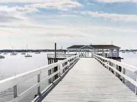 Fathoms Hotel & Marina Hotels in North Hempstead