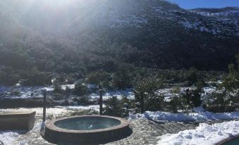 Los Quenes River Lodge