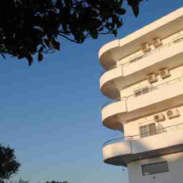 Brian Apartments Hotel Exterior