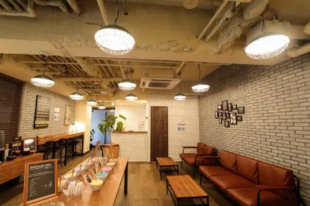 Hotel Double Funabashi Отели рядом со станцией JR Funabashihoten station