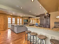 6 Mi to Canyons Village! Park City Townhome サミット・パークのホテル