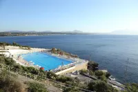 Perla del Golfo Resort
