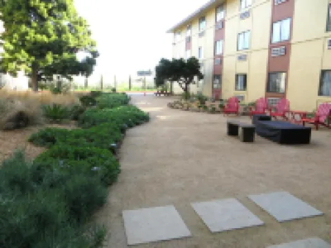 Hotel Focus SFO Hotel di San Mateo County