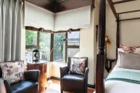 InnJoy Boutique Hotel