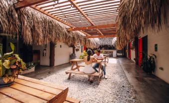 Makenke Hostel by Los Colores Ecoparque