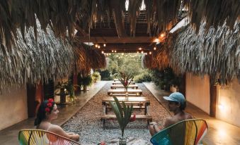 Makenke Hostel by Los Colores Ecoparque