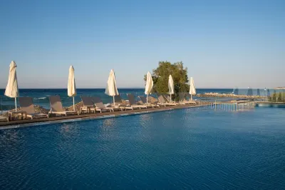 Golden Coast Resort Hotels in Arkadii