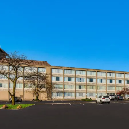 Clarion Hotel & Convention Center Joliet