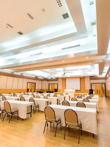 รูปภาพของUniland Golf & Resort